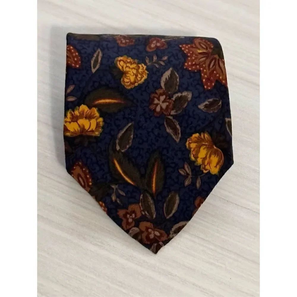 Tango by Max Raab Floral Silk Tie